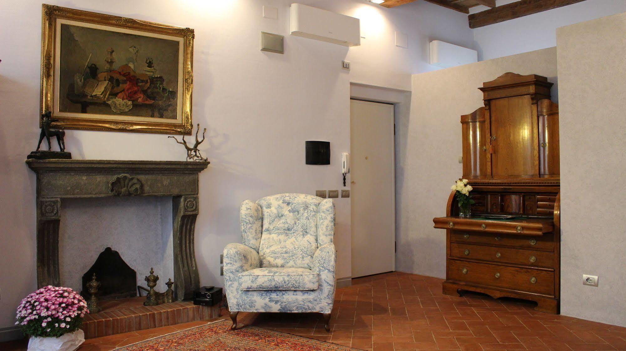 B & B Righi In Santa Croce Флоренция Экстерьер фото