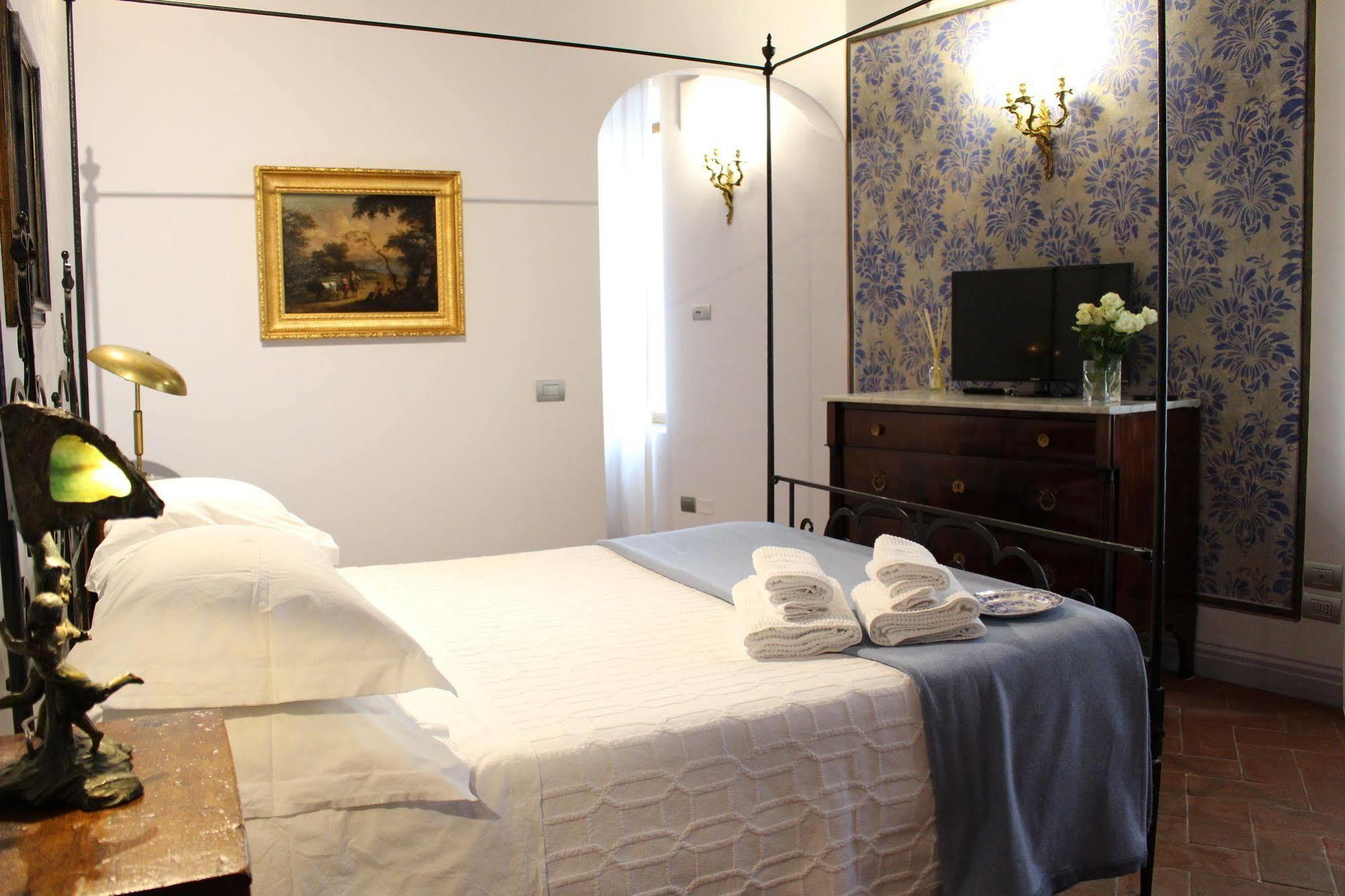 B & B Righi In Santa Croce Флоренция Экстерьер фото